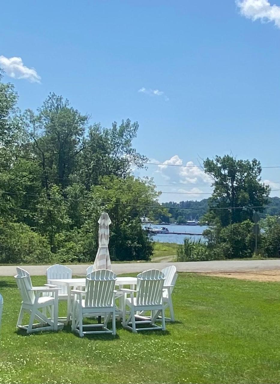 Apartamento Beach House - On Lake Time Newport Exterior foto